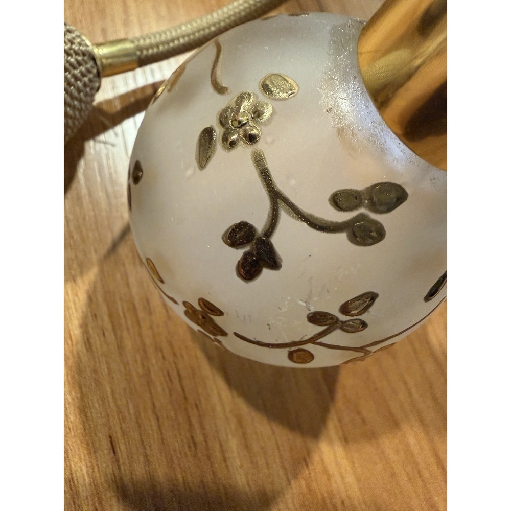 French Perfume Bottle Frosted Glass Atomizer Fringe Paris Vanity Decor Vintage - Picture 3 of 7